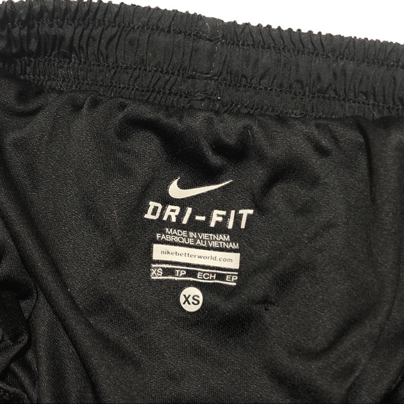 Nike Dri Fit Shorts - Picture 7 of 10